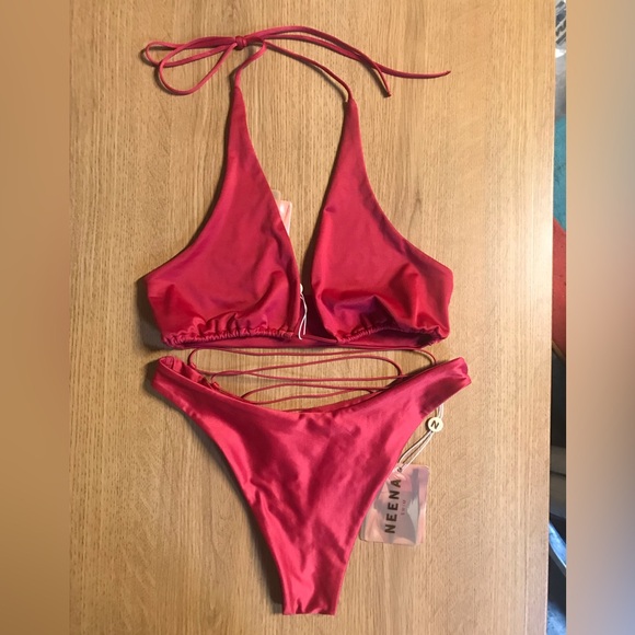 Neena bikini - Picture 5 of 9